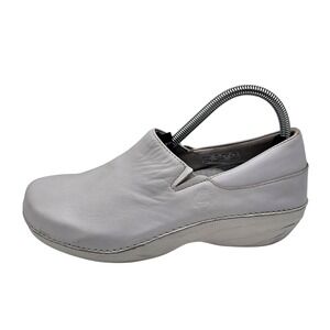 Timberland PRO Shoes‎ Womens Size 8 White Leather Slip On Clogs Slip Resistant